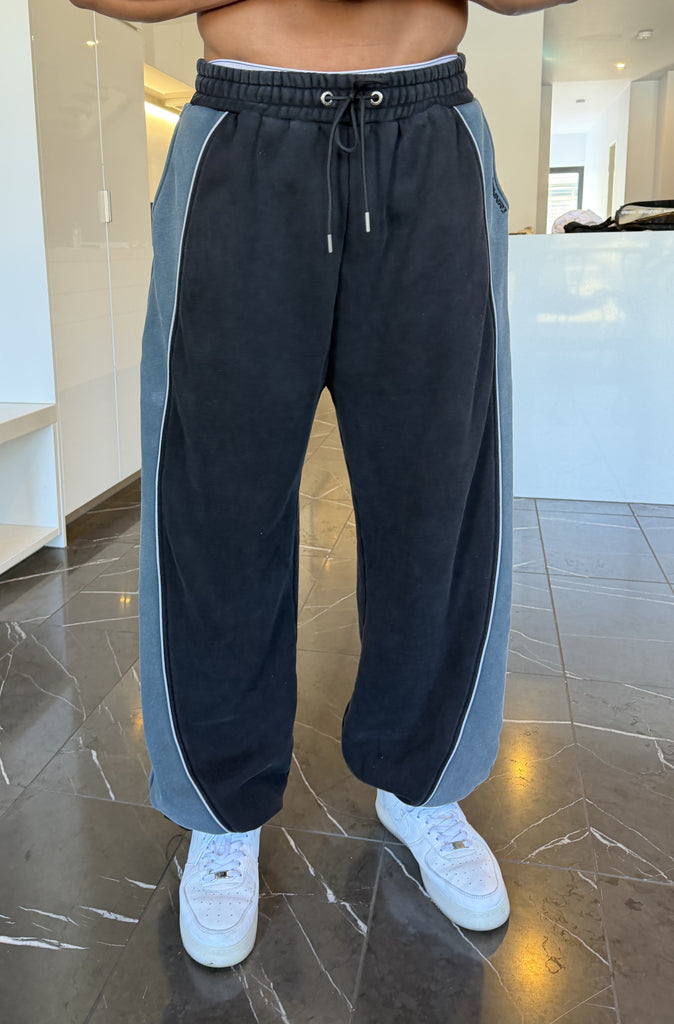 2 Tone Barrel Pant Washed Black