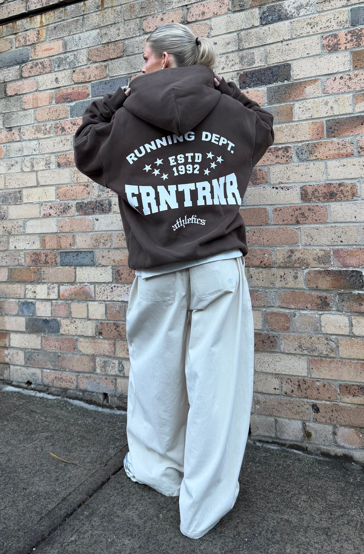 FRNTRNR ESTD Hoodie Mocha [women]