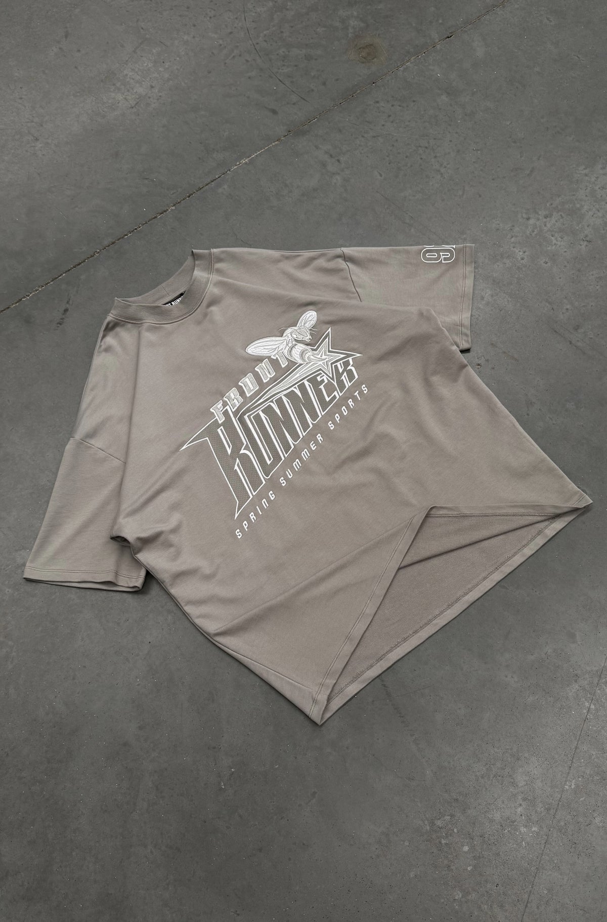 Hornet Tee - Concrete