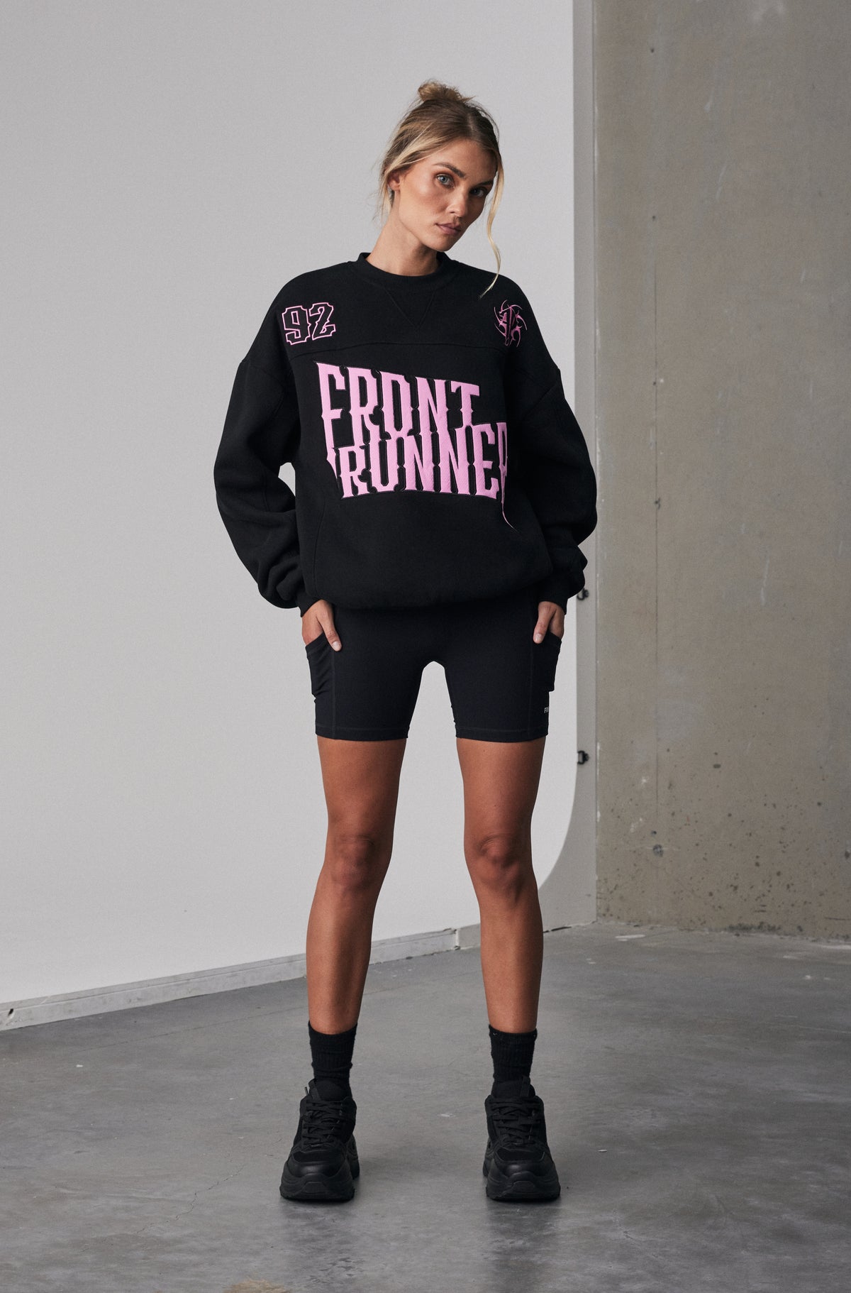 Pyro Crewneck Black Candy [women]