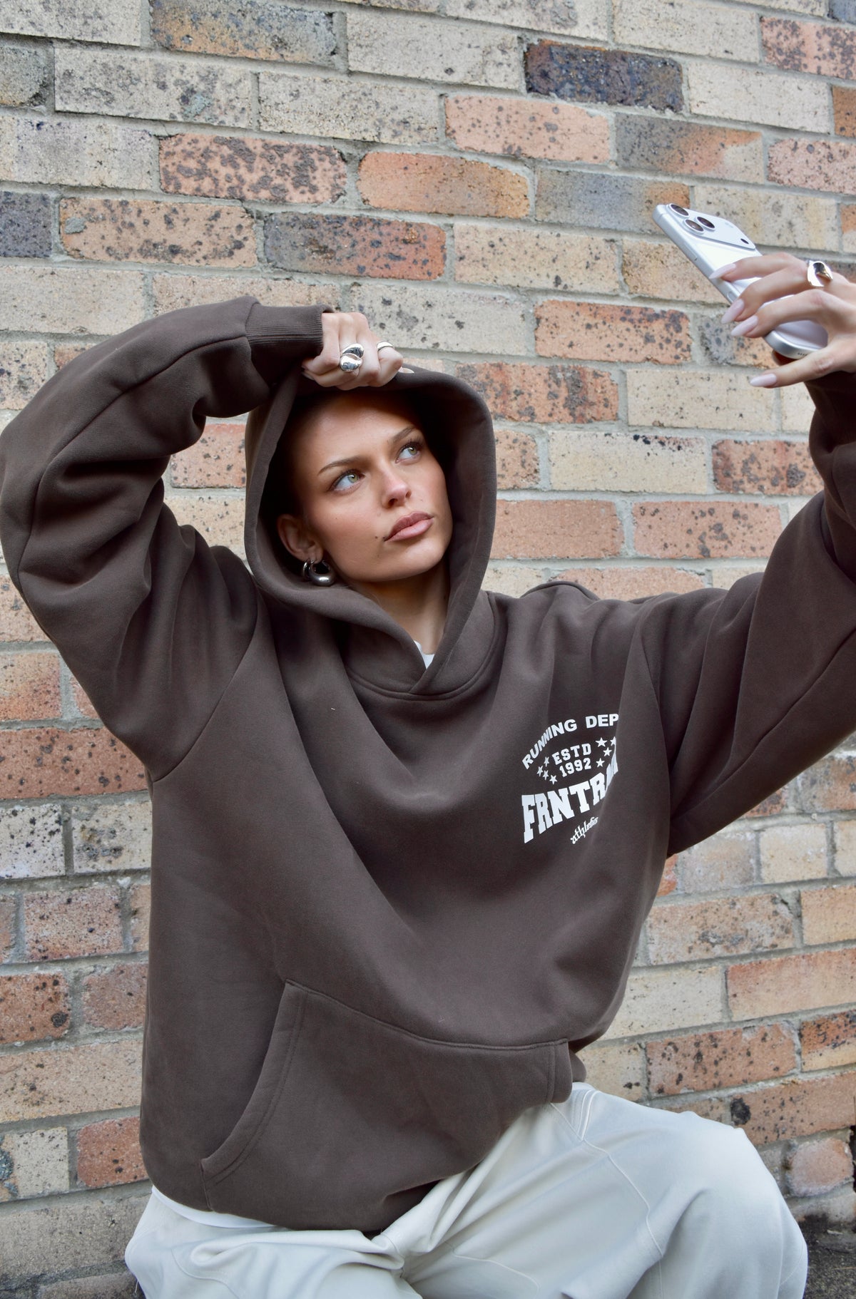 FRNTRNR ESTD Hoodie Mocha [women]