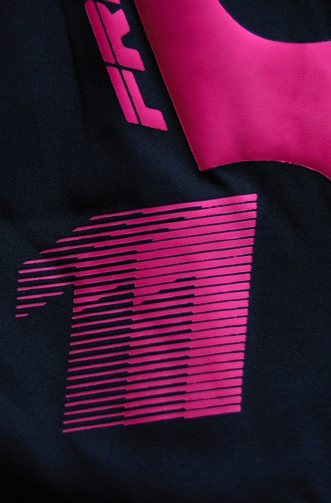 Podium Pro Short - Black Flamingo