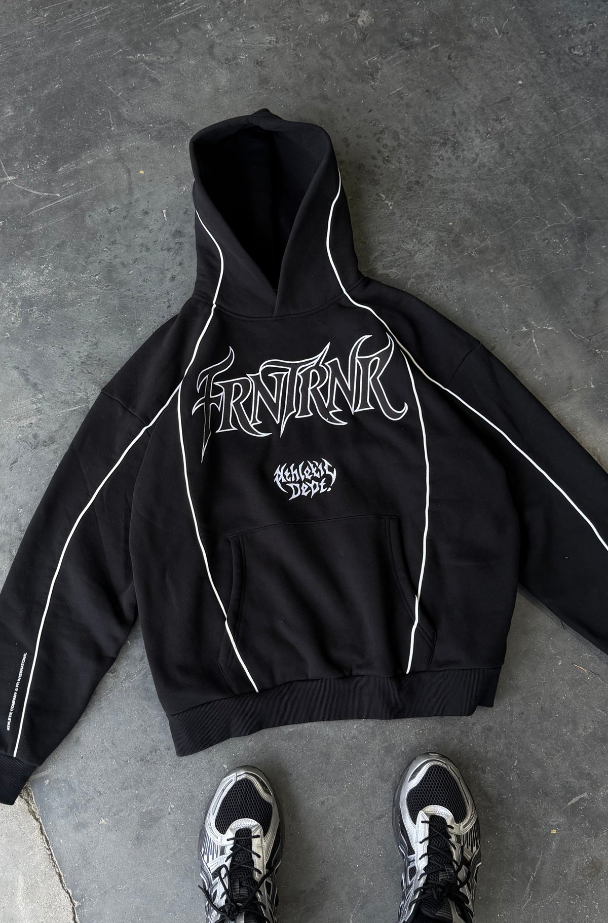 Thorned Legacy Hoodie Black