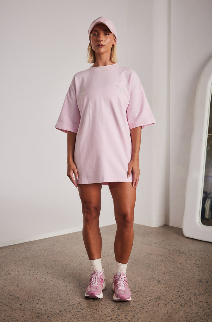 V5 Cunnies Tee - Sakura