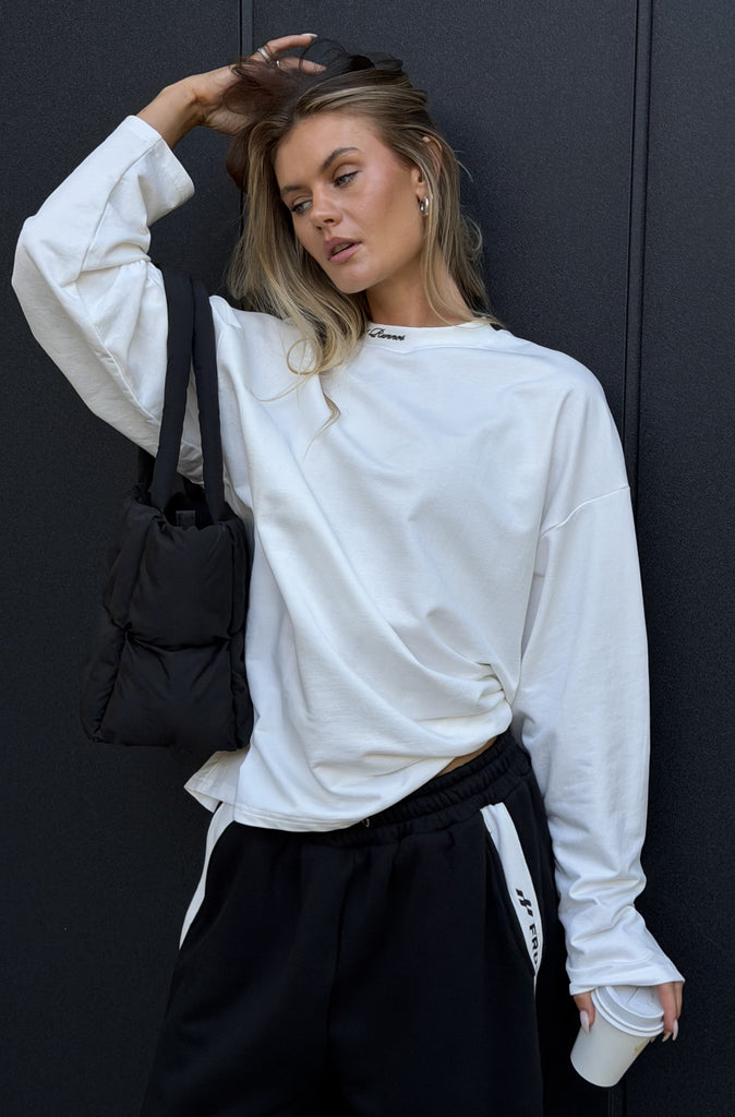 Script L/S Tee White