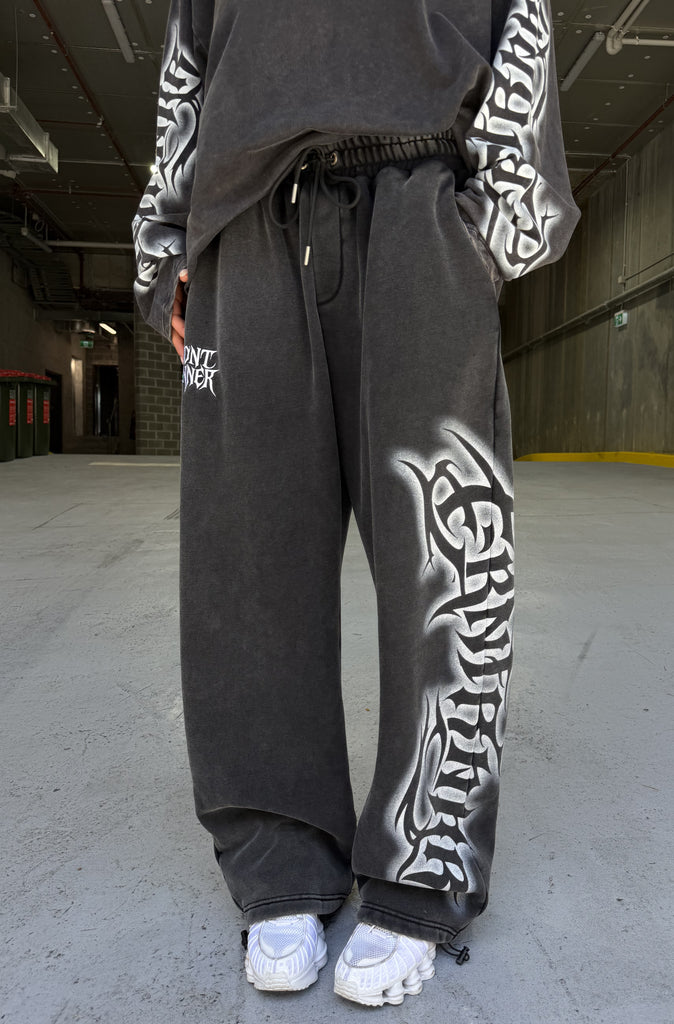 Ashline Barrel Leg Trackpant Washed Black [women]