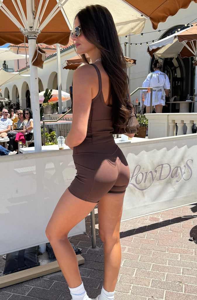 Forme Contour Tank - Chocolate