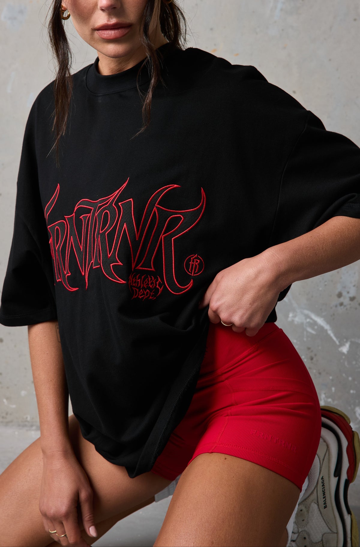 Thorned Legacy Tee - Black Red - Women