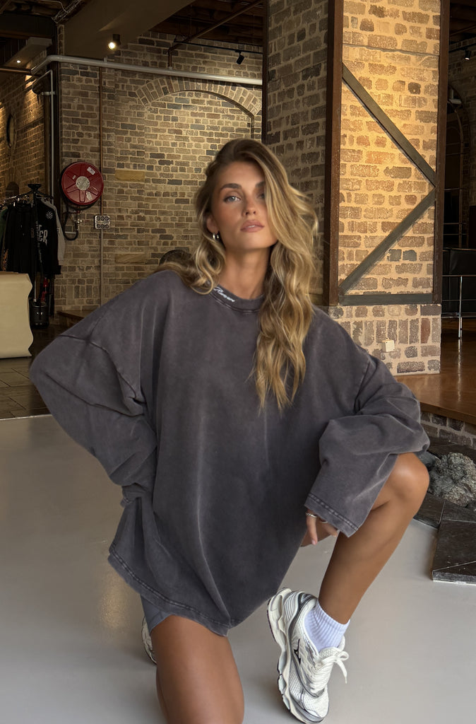 Script L/S Tee Washed Charcoal