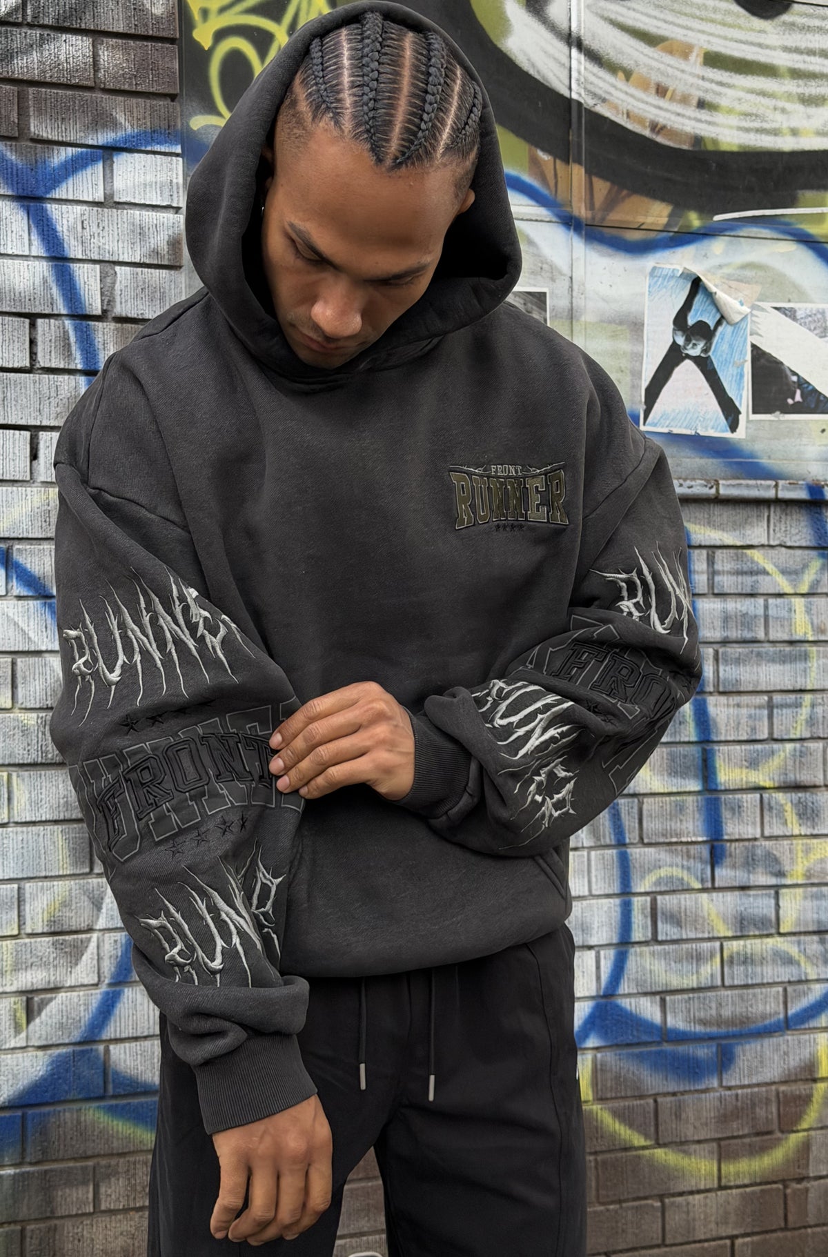 Runner Tribe Hoodie Concrete [men]