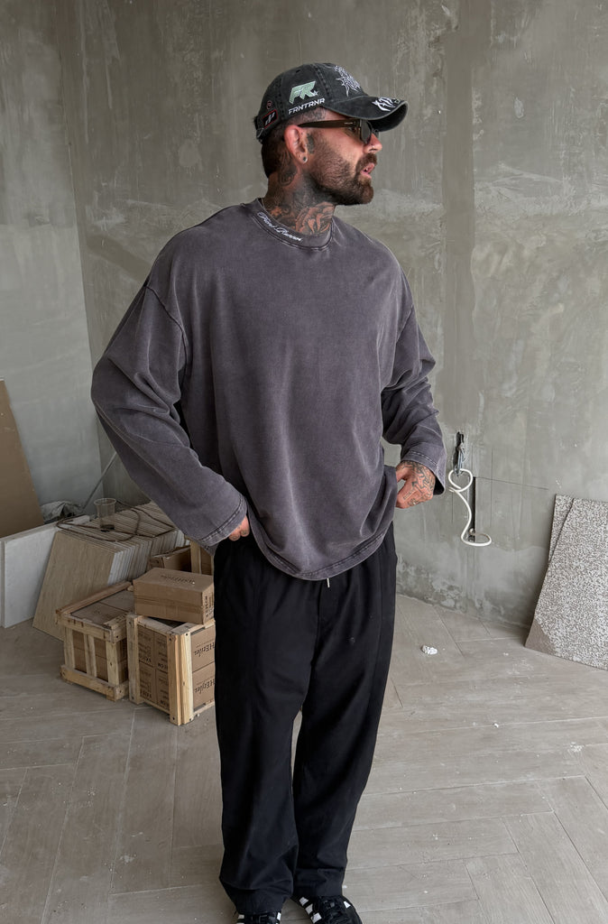 Script L/S Tee Washed Charcoal