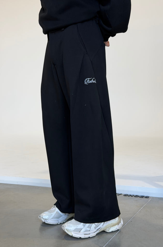 Insignia Barrel Leg Pant Black