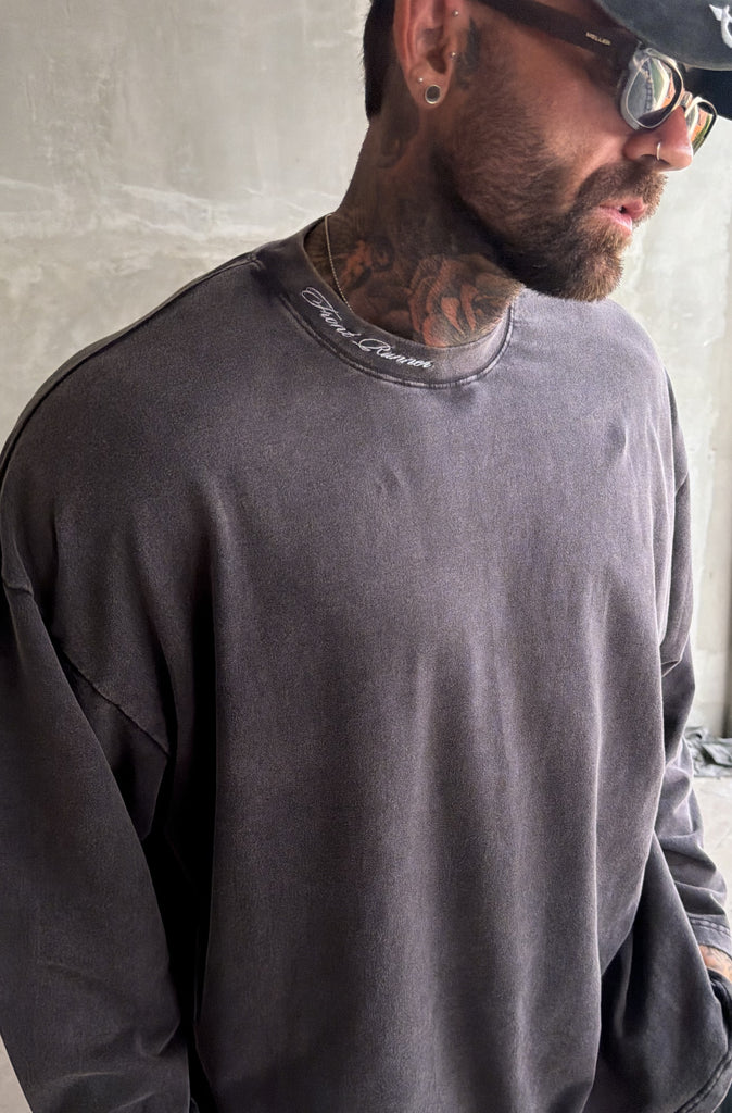 Script L/S Tee Washed Charcoal