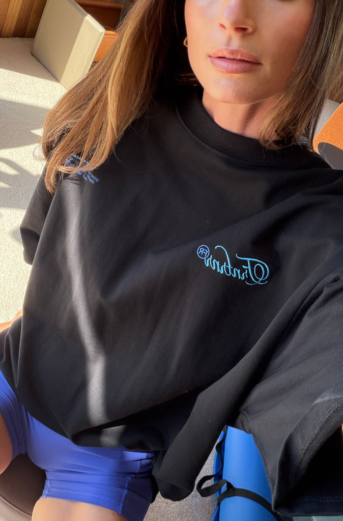 Insignia Tee Black [women]