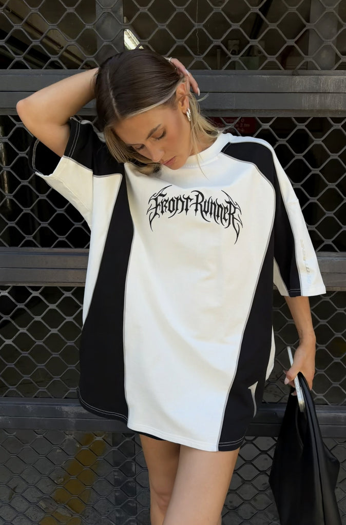 Fluid Panel Tee White
