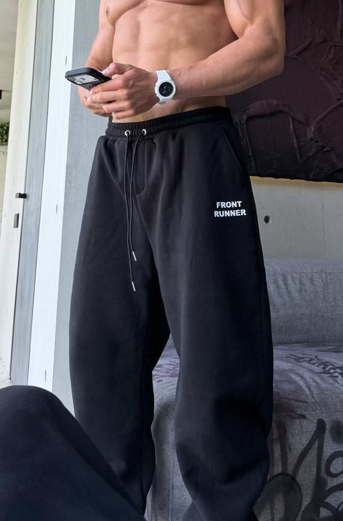 Running Dept. Barrel Leg Trackpant Black