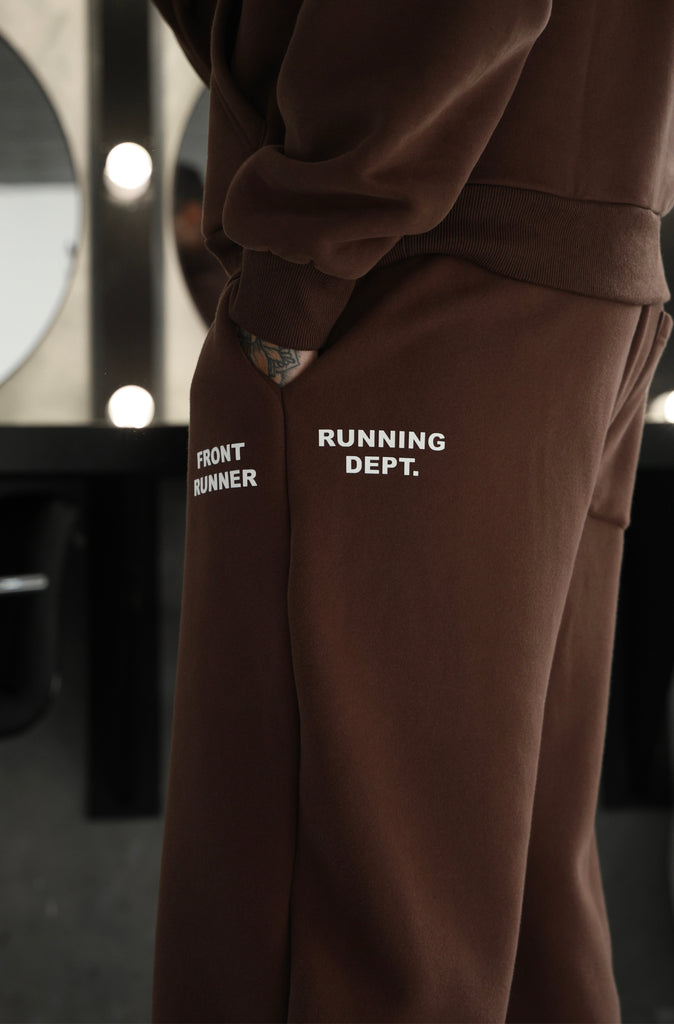Running Dept. Barrel Leg Trackpant Chocolate