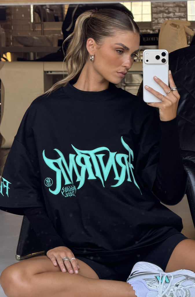 Thorned Legacy Tee Black Tiffany [women]