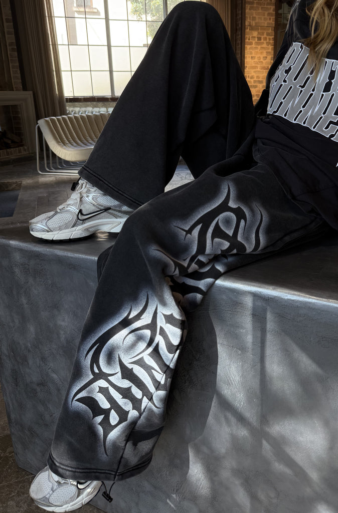 Ashline Barrel Leg Trackpant Washed Black [women]