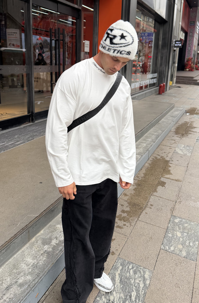 Script L/S Tee White