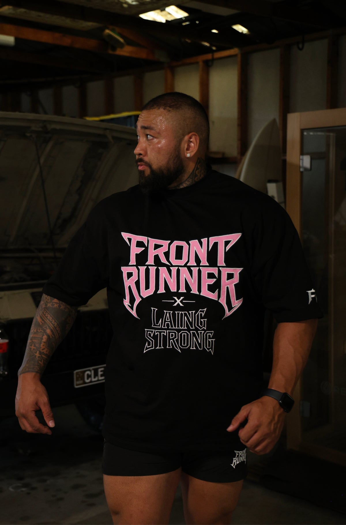 Lead the Charge Tee Black Bubblegum [men]