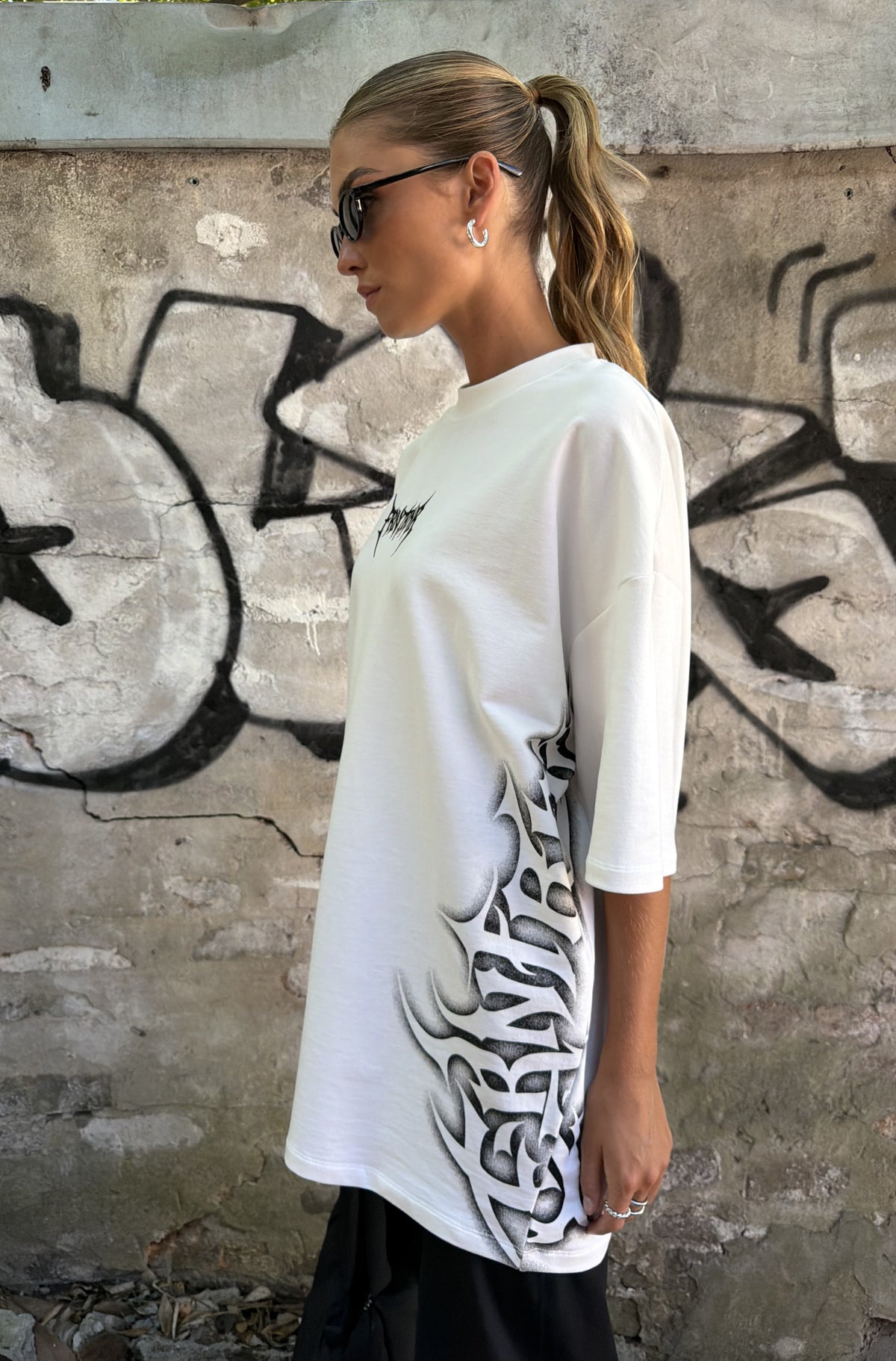 Outlaw Tee White [women]