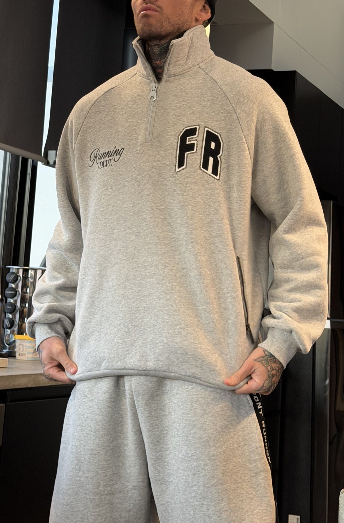 Classic Running Dept. 1/4 Zip Grey Marle [men]