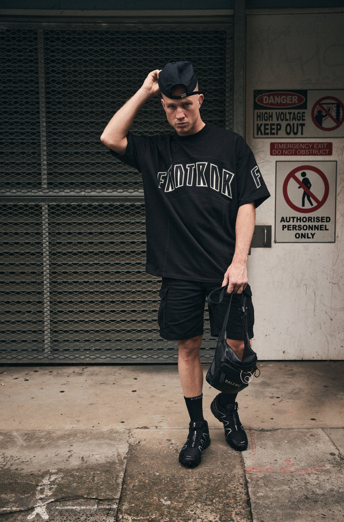 FRNTRNR Tee - Black