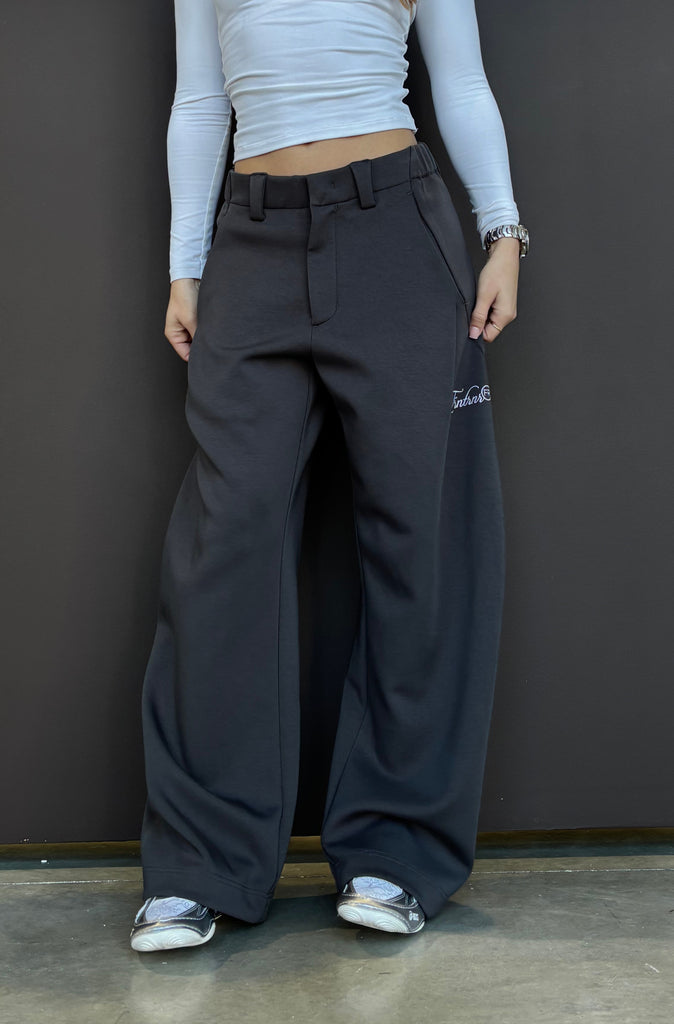 Insignia Barrel Leg Pant Charcoal