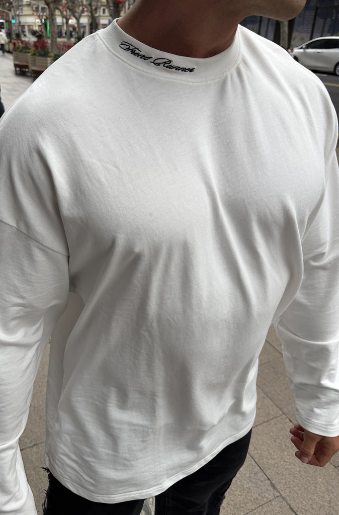 Script L/S Tee White