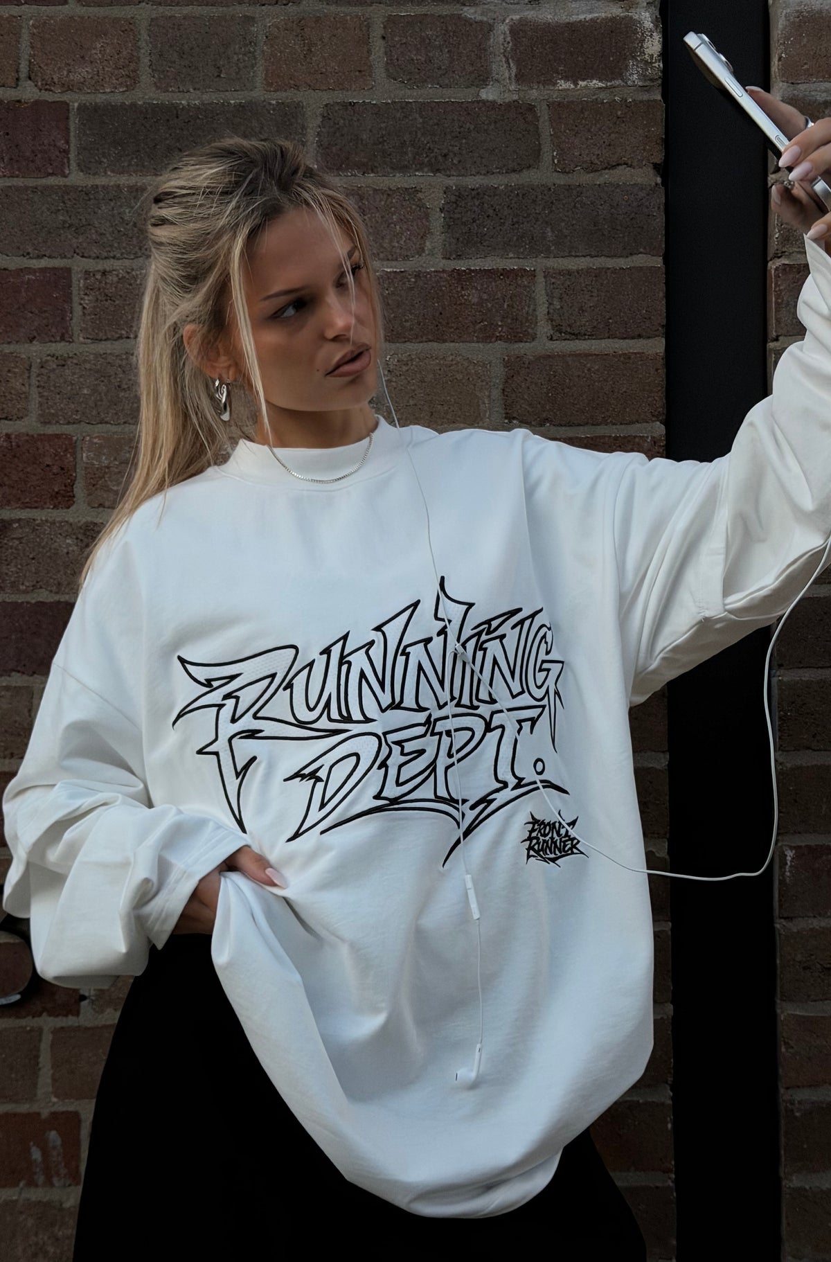 Streets Running Dept. Tee Vanilla [women]