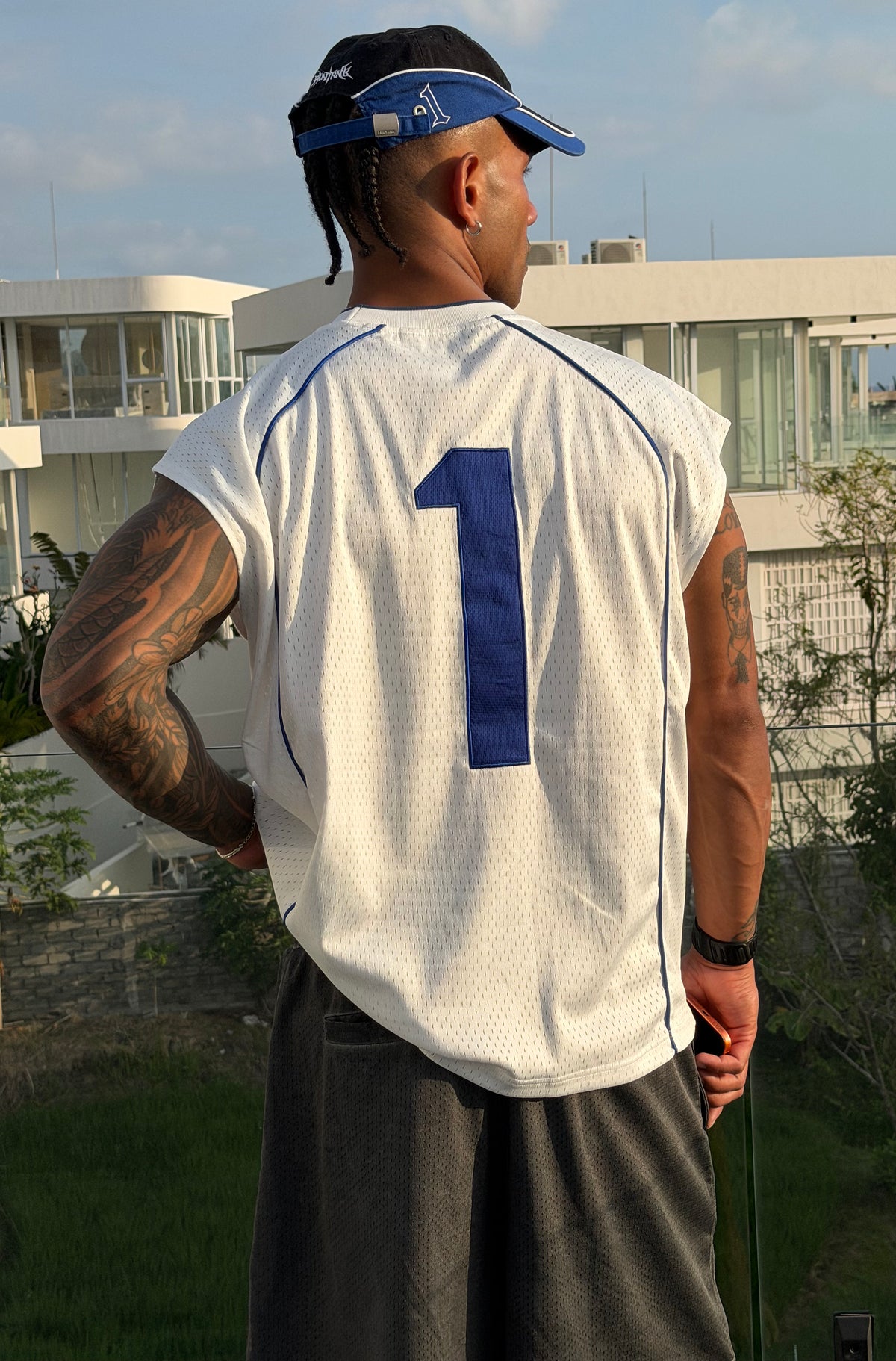 Striker Sleveless Jersey White Cobalt [men]