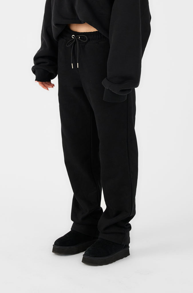 Straight Leg Sweatpant - Black