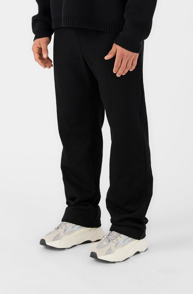 Straight Leg Sweatpant - Black