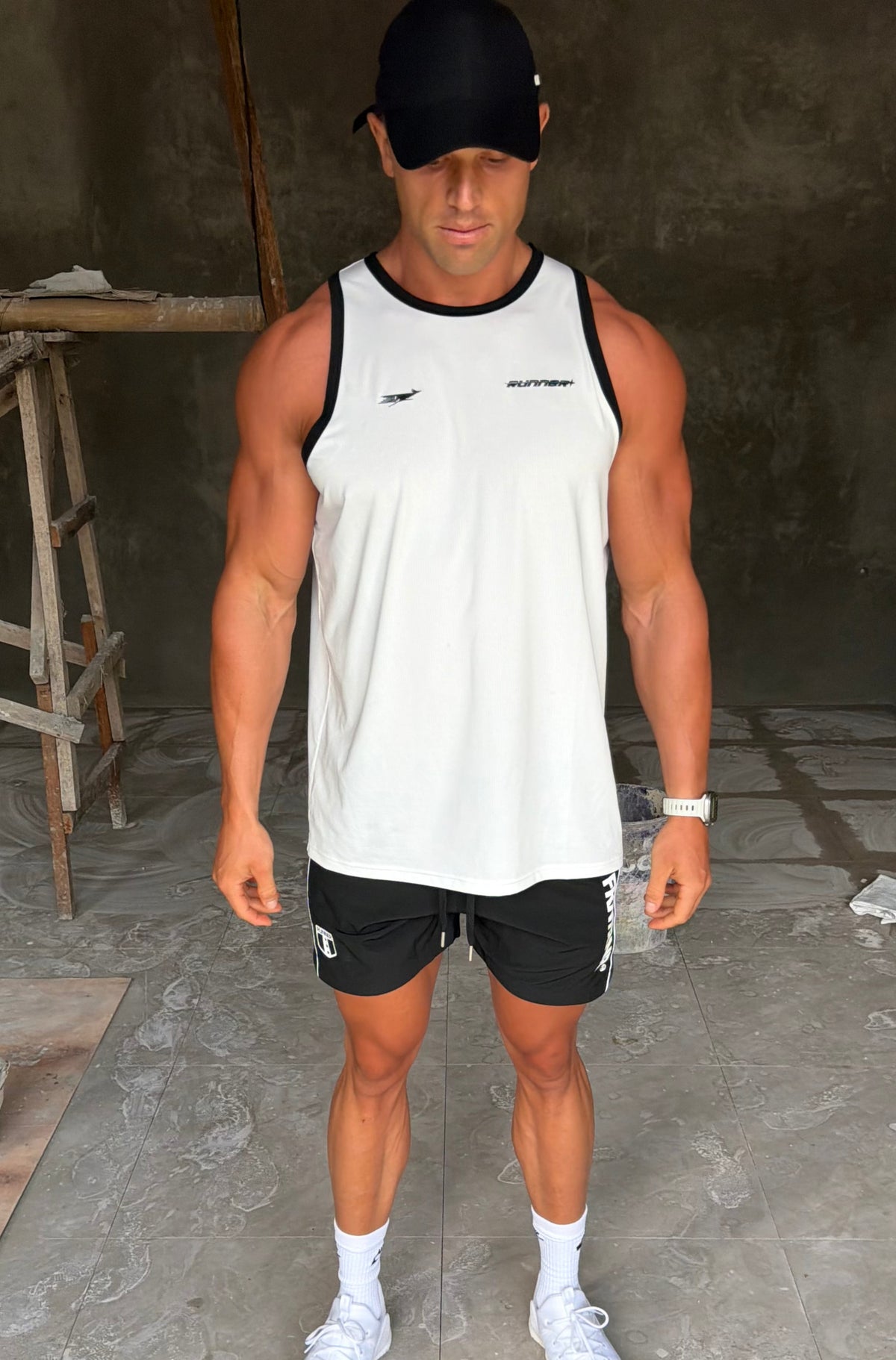 Tempo Singlet - Vanilla - Hover