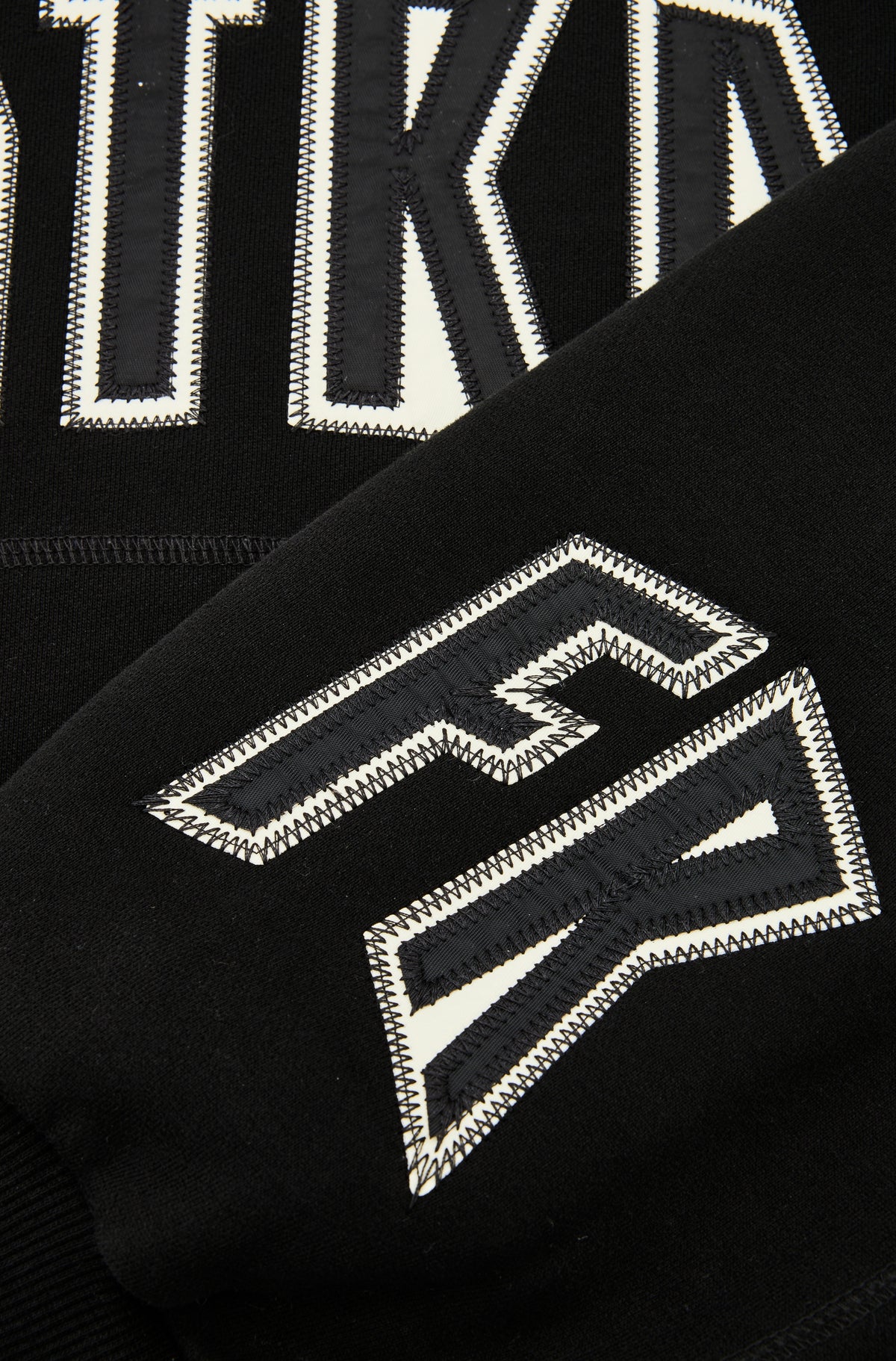 FRNTRNR Crewneck - Black - Hover