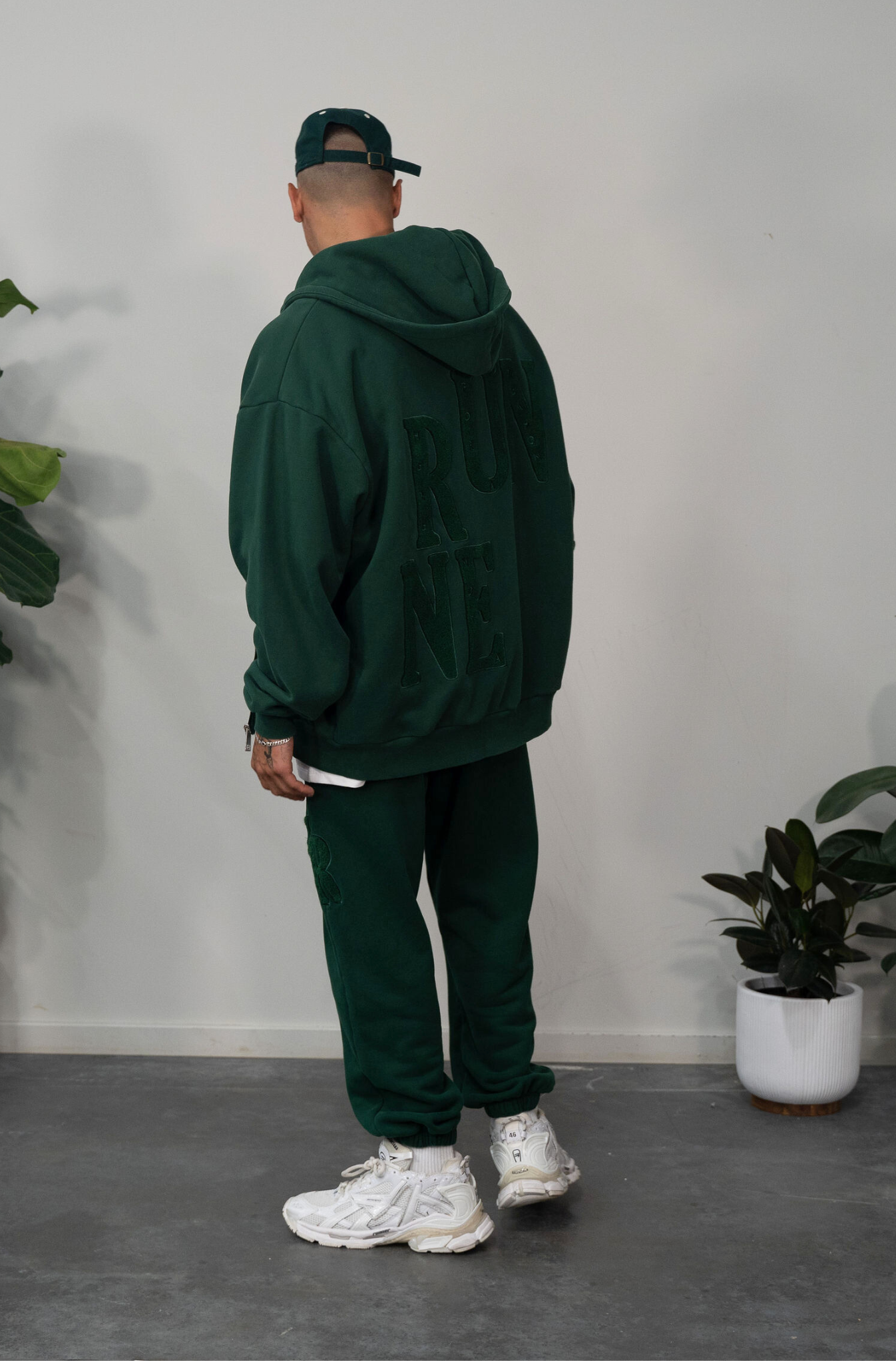 Season Zipped Hood - Forest Green